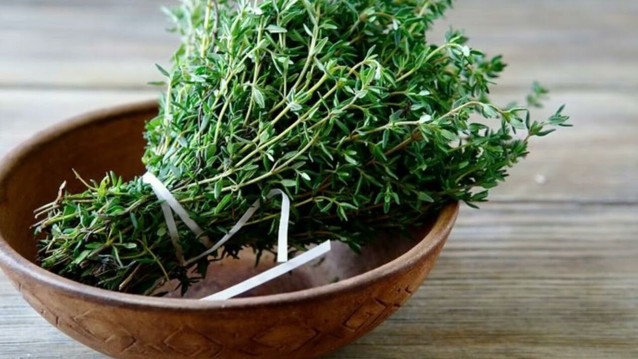 タイムをベースにしたお茶を飲むとペニスが大きくなります